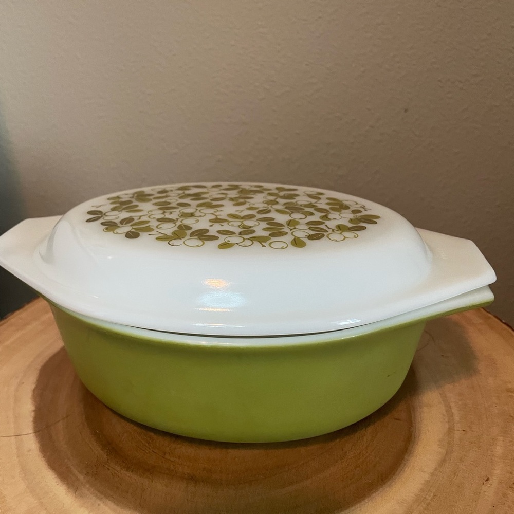 Pyrex #043 1.5QT Casserole Dish + Lid